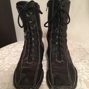 Women’s boots